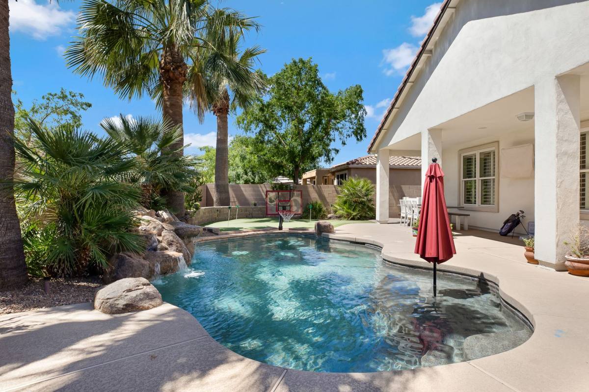 House for rent at 2403 E Dogwood Dr, Chandler, AZ 85286
