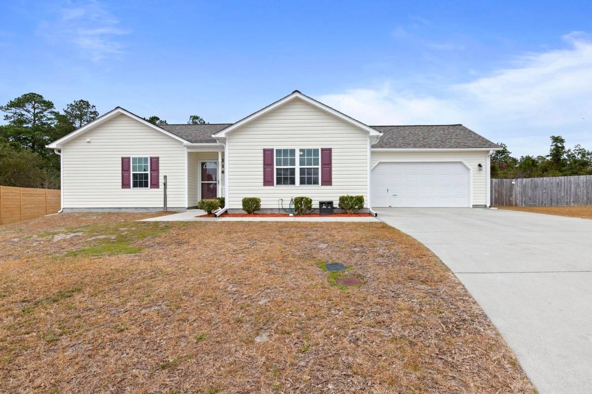 House for rent at 116 Jenna Rea Rd, Hubert, NC 28539