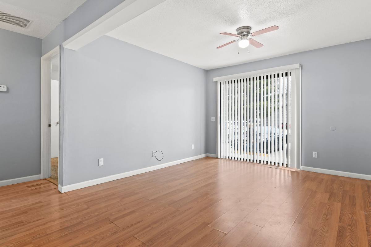 Apartment for rent at 2852 Stanton St, Springfield, IL 62703