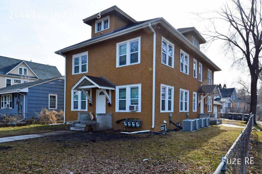 2444 Logan Ave N #3, Minneapolis, MN 55411