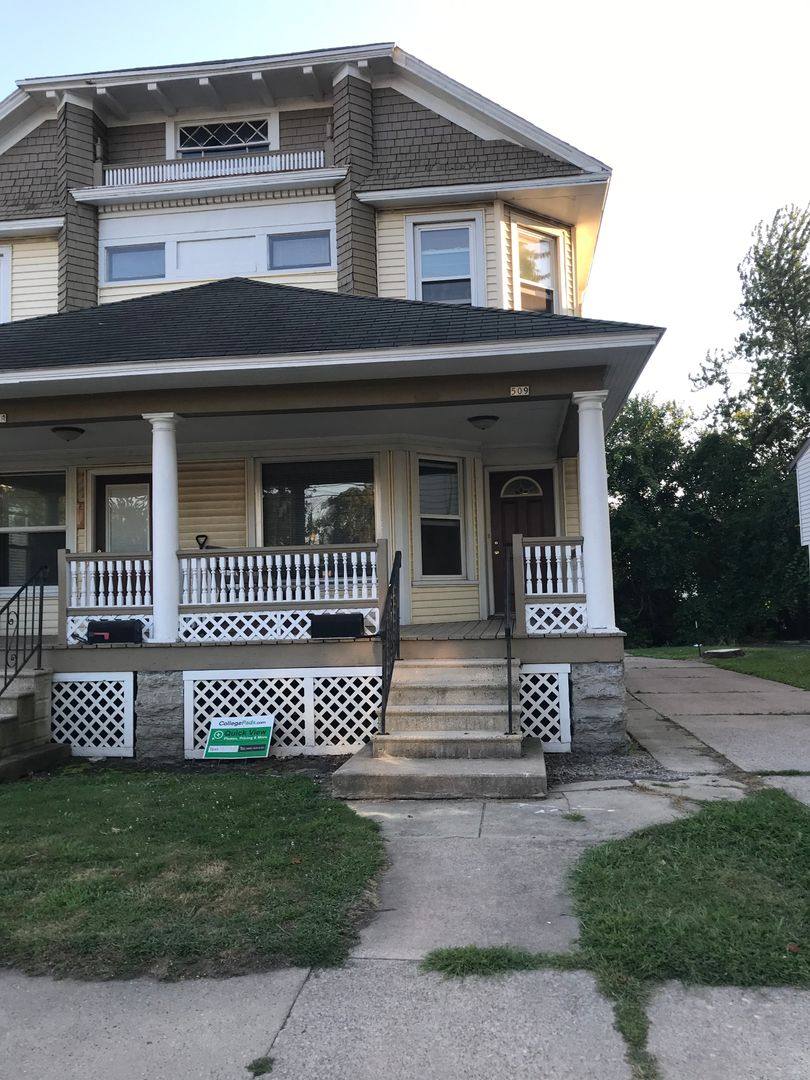 Apartment for rent at 509 High Ave, Oshkosh, WI 54901