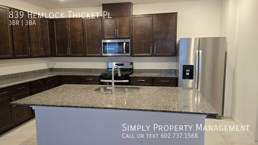 House for rent at 839 Hemlock Thicket Place, Henderson, NV 89015