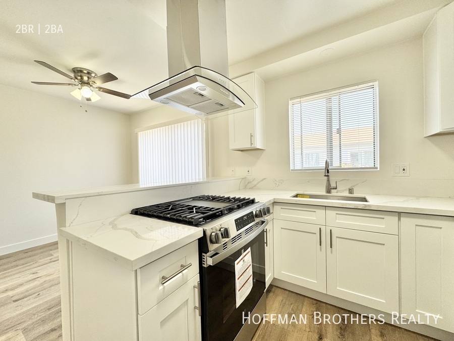 Apartment for rent at 12631 Vanowen St #8A, North Hollywood, CA 91605