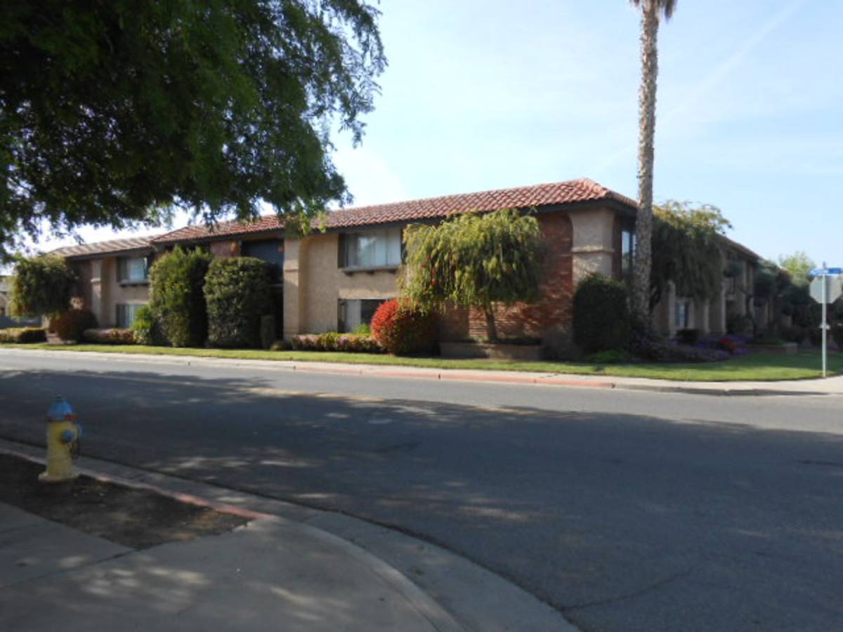 Apartment for rent at 233 N E St, Porterville, CA 93257