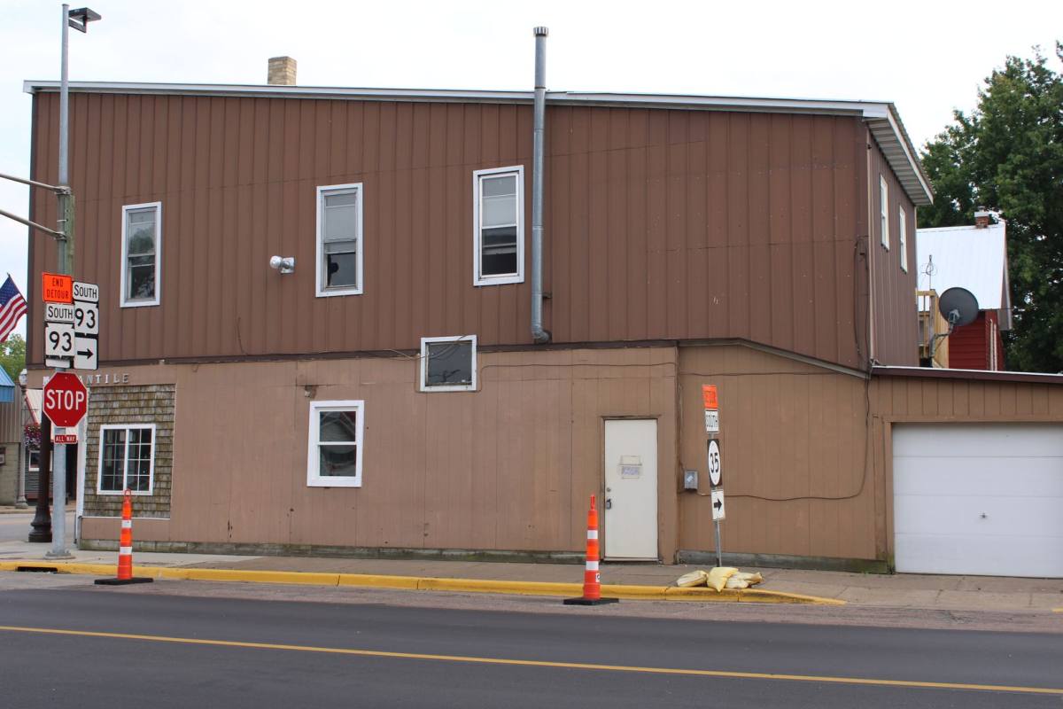Apartment for rent at 26093 W Mondovi St, Eleva, WI 54738