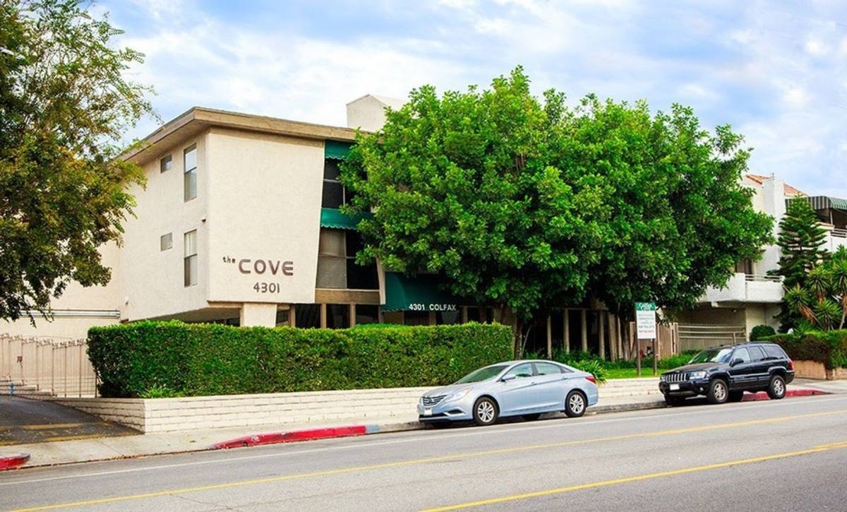 Apartment for rent at 4301 Colfax Ave, Studio City, CA 91604