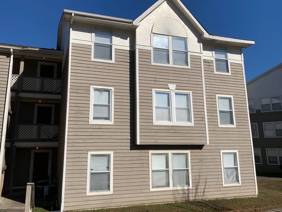 Condo for rent at 1014-4 Brookhollow, Fayetteville, NC 28314