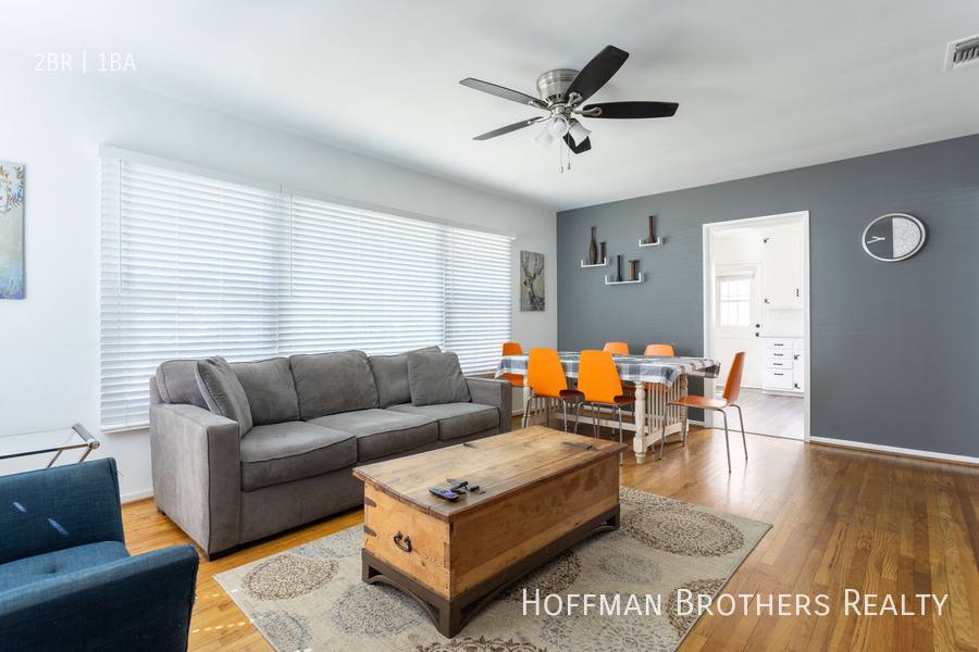 Apartment for rent at 12429 Chandler Blvd, Valley Village, CA 91607