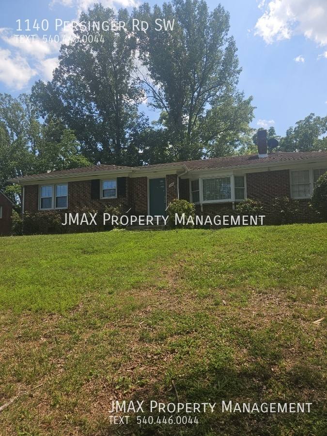 House for rent at 1140 Persinger Rd SW, Roanoke, VA 24015