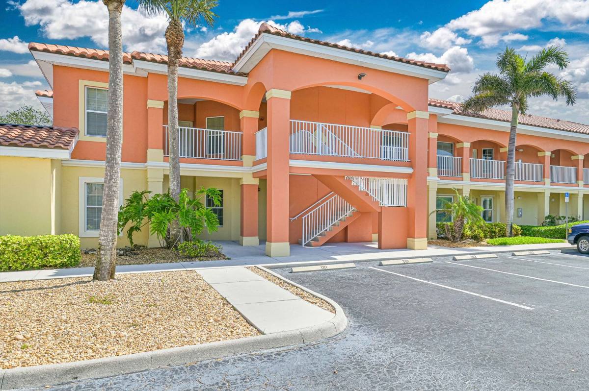 Apartment for rent at 15969 Mandolin Bay Dr, Fort Myers, FL 33908