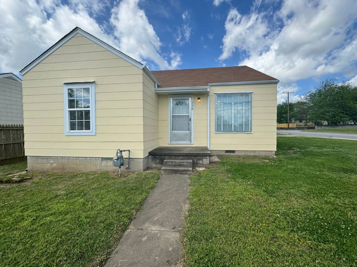 House for rent at 750 N Florence Place, Tulsa, OK 74110