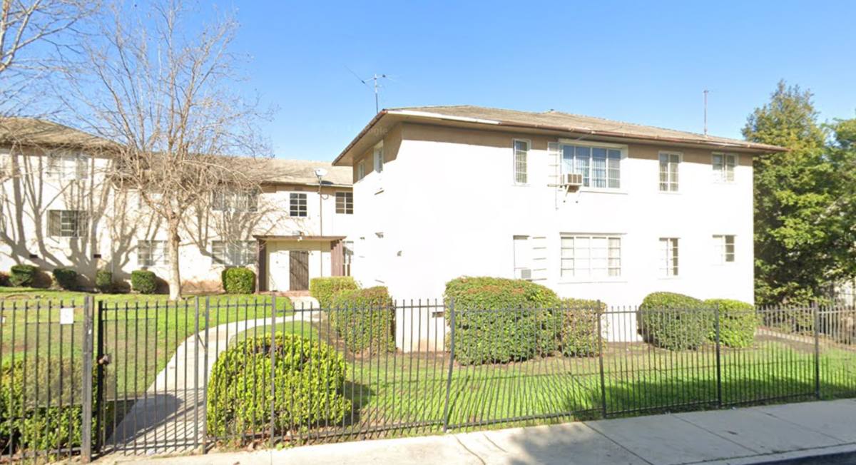 Apartment for rent at 4067 S Muirfield Rd, Los Angeles, CA 90008