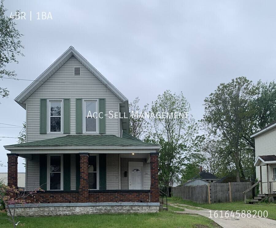 House for rent at 740 Bates St SE, Grand Rapids, MI 49503