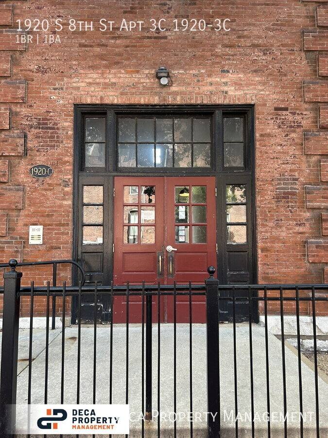 Apartment for rent at 1920 S 8th St #3C, Saint Louis, MO 63104