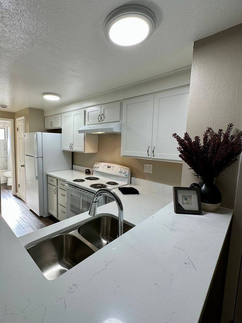 Apartment for rent at 835 S Quebec St, Denver, CO 80247