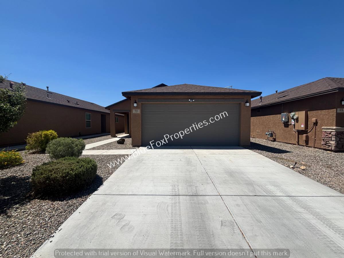House for rent at 98 E Manor View Rd, Tucson, AZ 85756