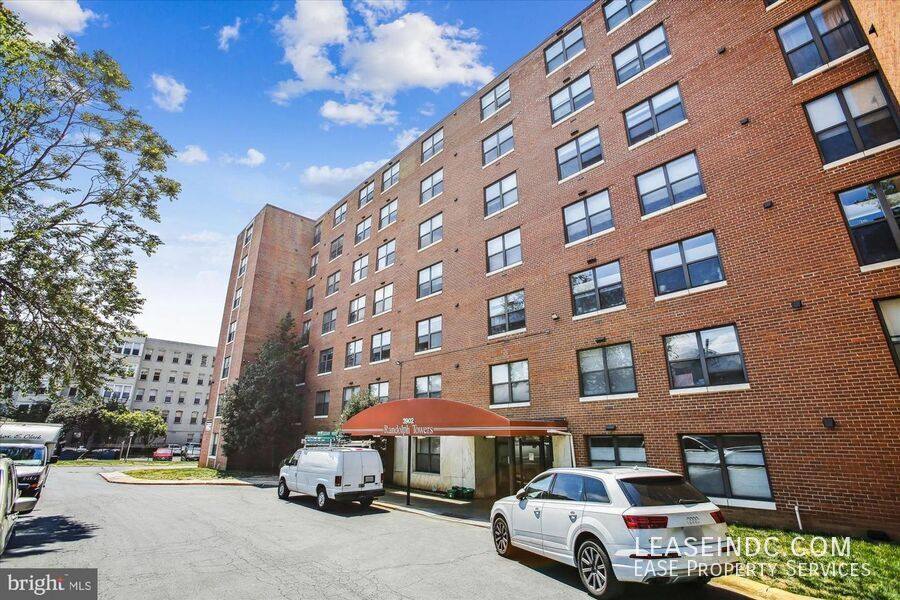 Apartment for rent at 3900 14th St NW #204, Washington, DC 20011
