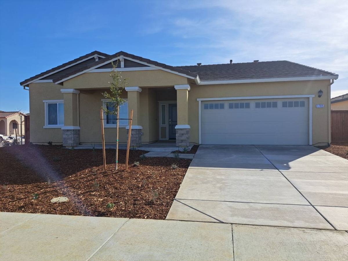 Apartment for rent at 1705 Butterfly Lane, Dixon, CA 95620