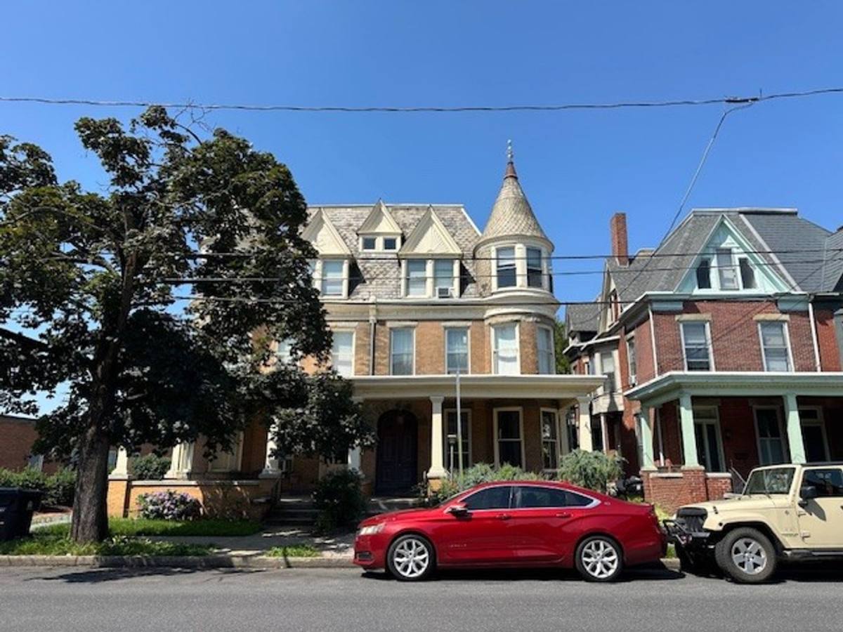Apartment for rent at 1518 N 2nd St #1, Harrisburg, PA 17102