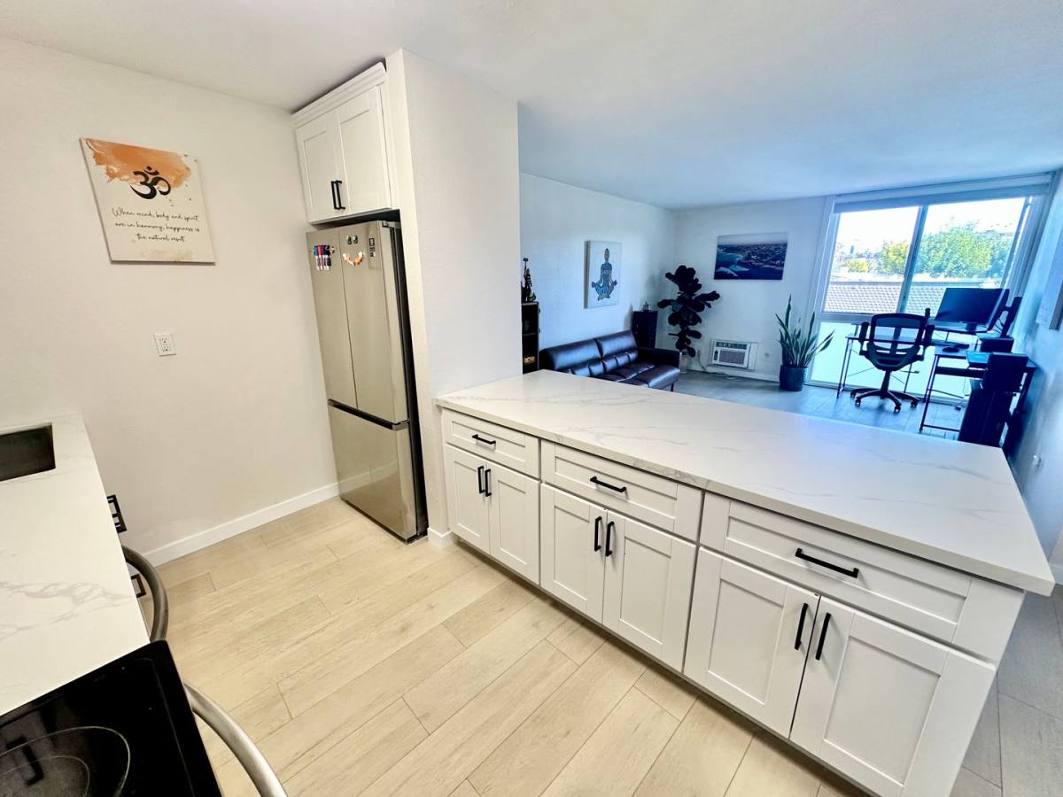 Condo for rent at 3050 Rue Dorleans #284, San Diego, CA 92110