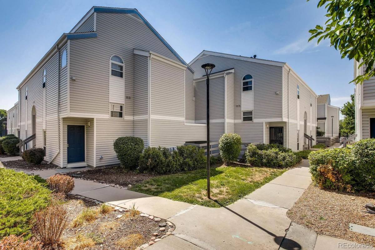 House for rent at 11107 E Alameda Ave, Aurora, CO 80012