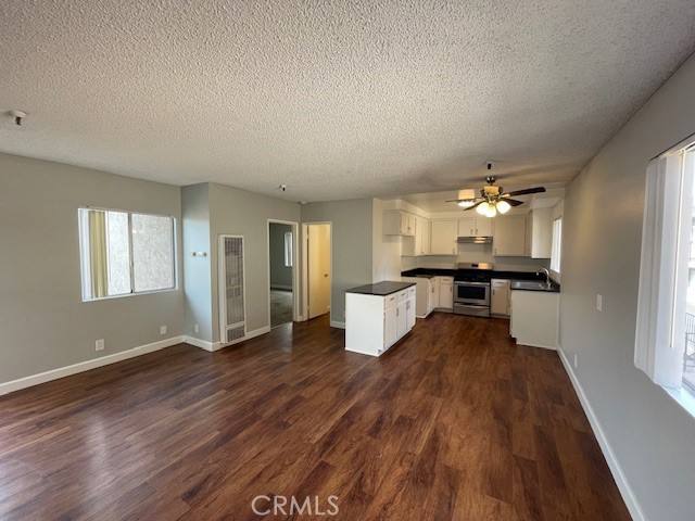 Apartment for rent at 13535 Yukon Ave, Hawthorne, CA 90250