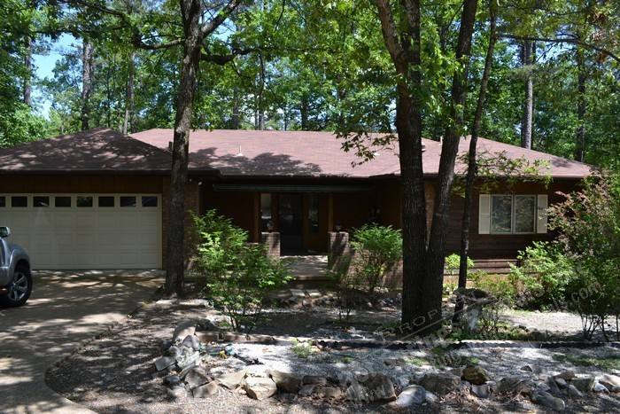 House for rent at 15 Almendra Lane, Hot Springs Village, AR 71909
