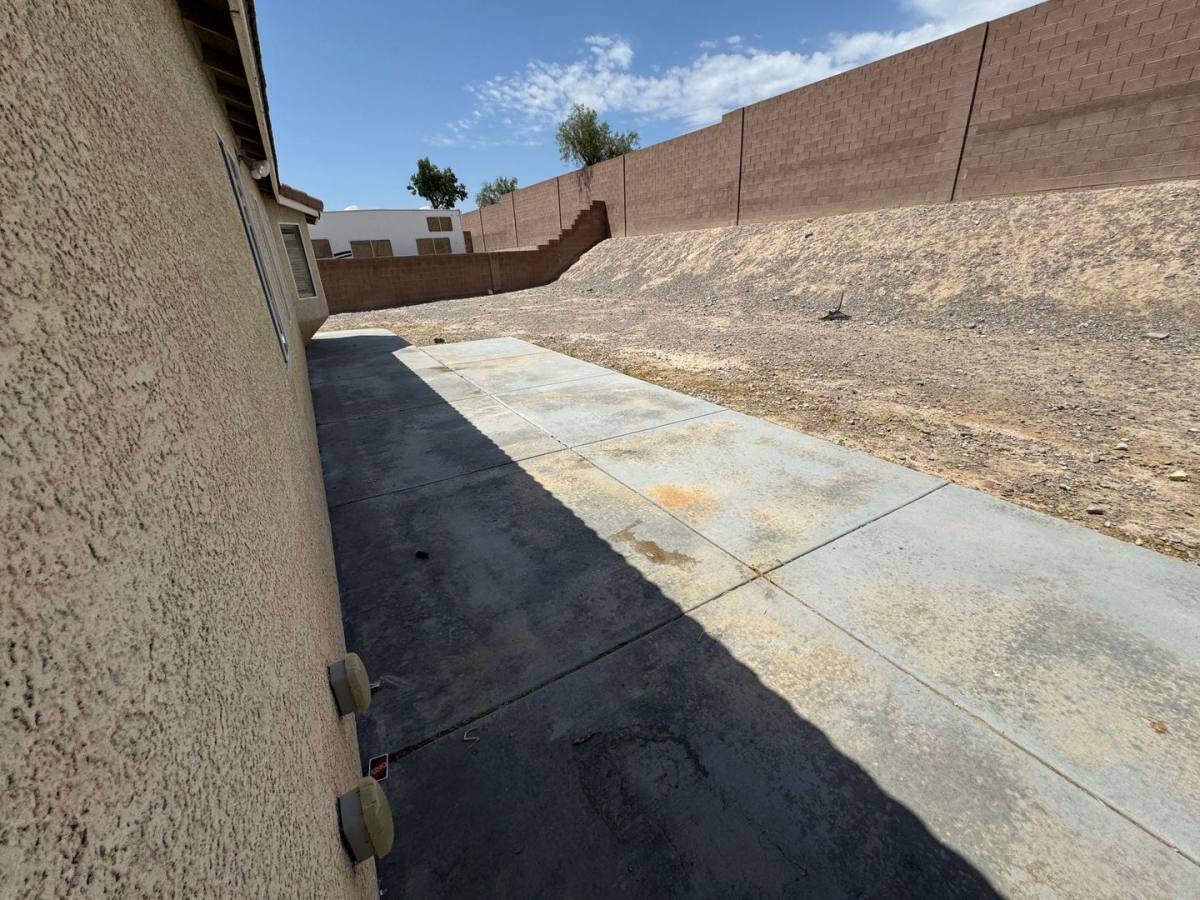 House for rent at 10225 Clarks Creek, Las Vegas, NV 89131