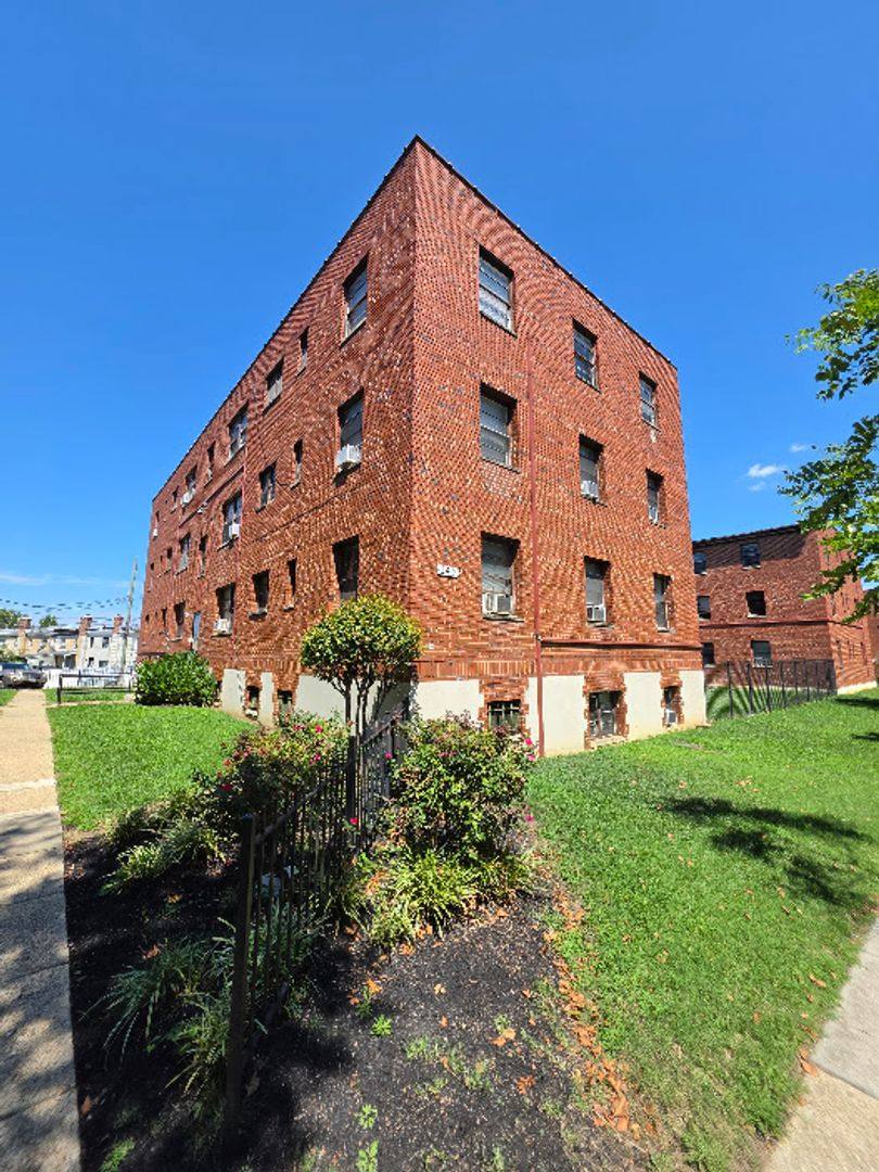 Apartment for rent at 140 Kenilworth Ave NE, Washington, DC 20019
