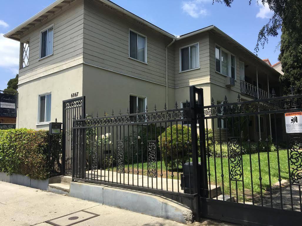 Apartment for rent at 6867 Fountain Ave, Los Angeles, CA 90028