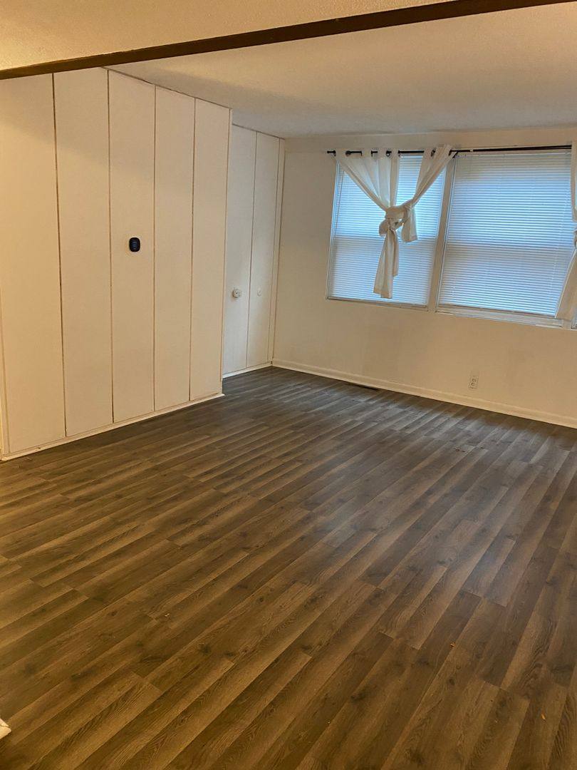 Apartment for rent at 404 E Green, Urbana, IL 61802
