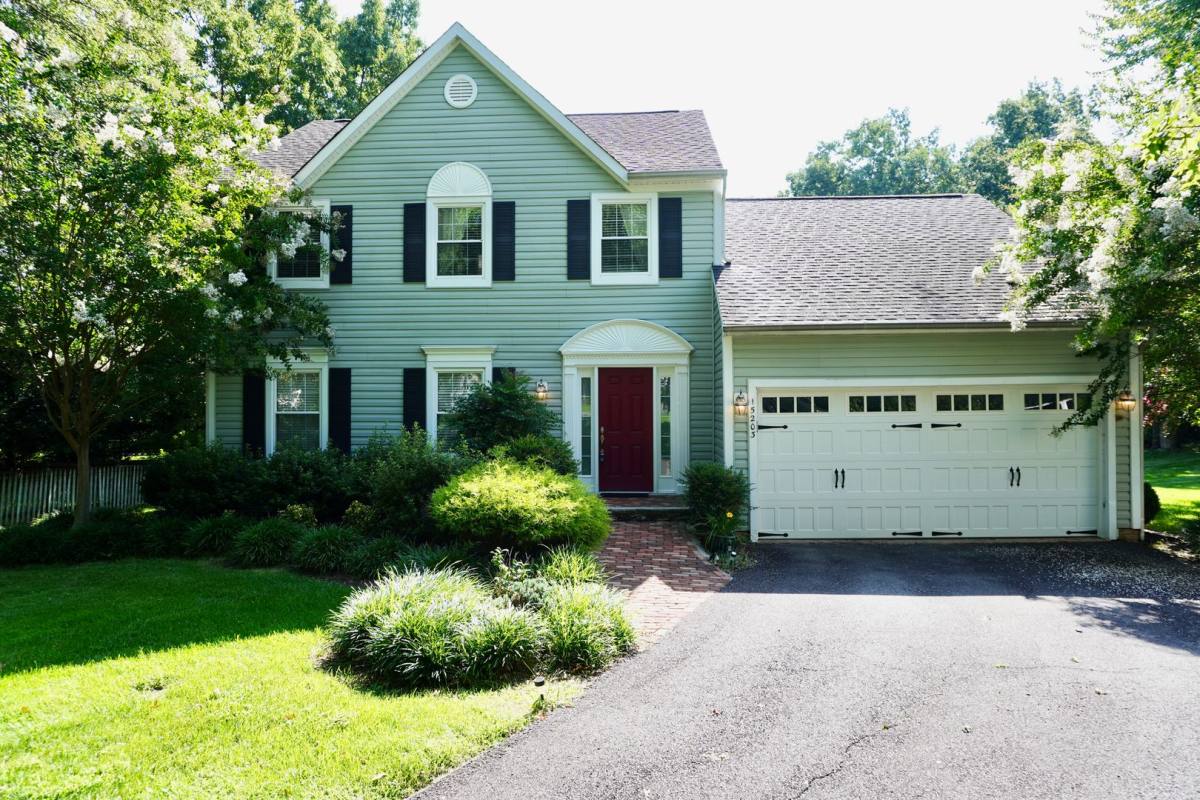 House for rent at 15203 Sovereign Place, Chantilly, VA 20151
