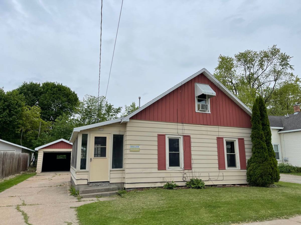 House for rent at 751 Vine, Oshkosh, WI 54901