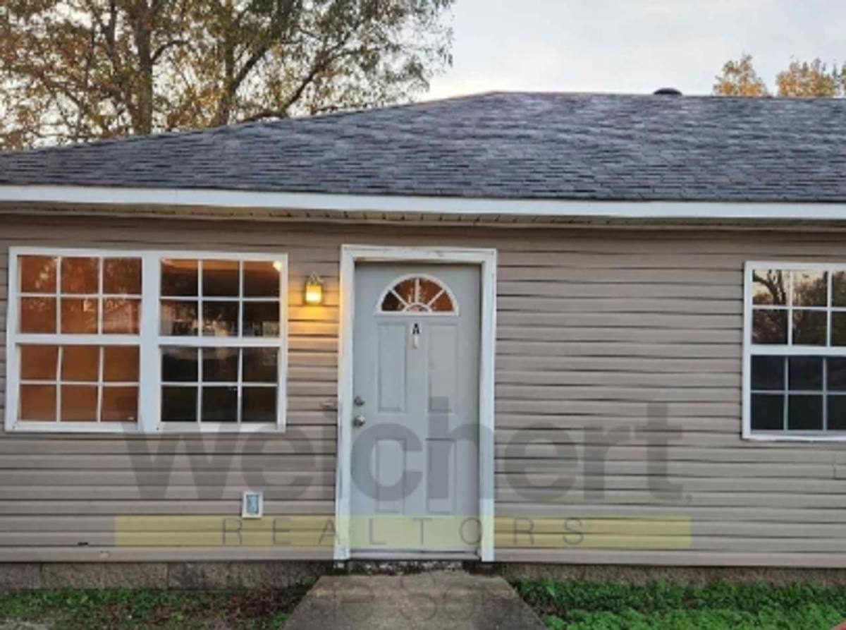 Apartment for rent at 107 N 5th St, Marmaduke, AR 72443