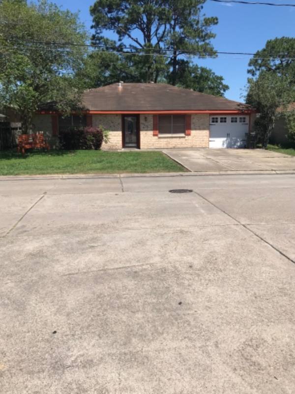 House for rent at 301 Cascade Dr, Houma, LA 70364