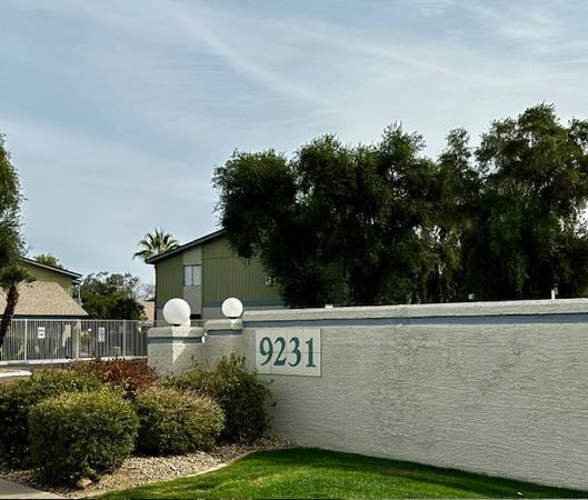 Apartment for rent at 9231 N 99th Ave, Peoria, AZ 85345