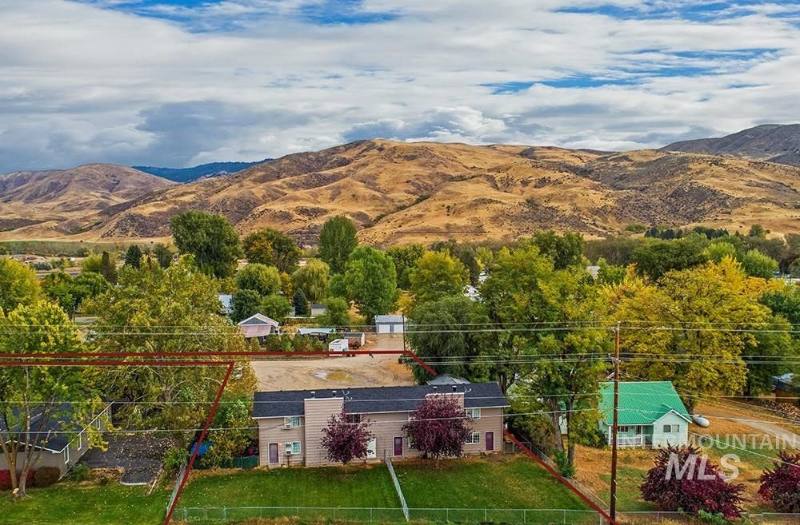 Apartment for rent at 105 Locust Lane #2, Horseshoe Bend, ID 83629