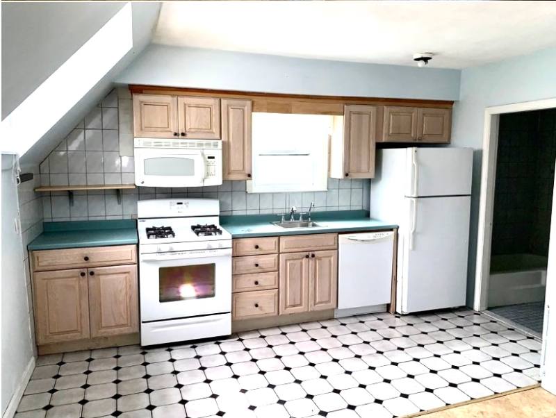 Apartment for rent at 172 Pleasant St #2, Watertown, MA 02472