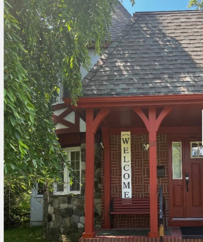 House for rent at 28 Eisenhower Dr, Middletown, NY 10940