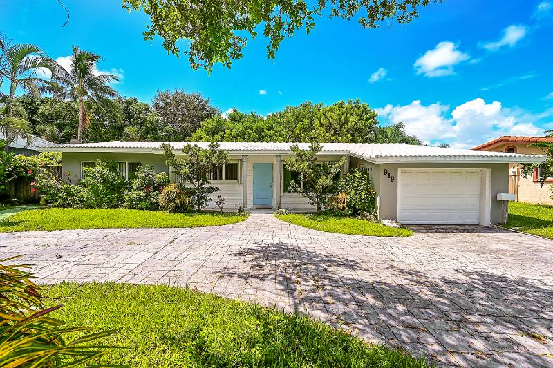 House for rent at 919 NE 26th Ave, Pompano Beach, FL 33062
