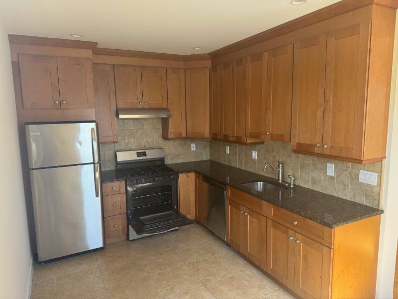 Apartment for rent at 30-32 N Terrace Ave #2L, Mount Vernon, NY 10550