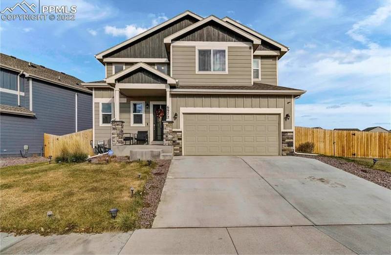 House for rent at 6972 Winnicut Dr, Colorado Springs, CO 80925