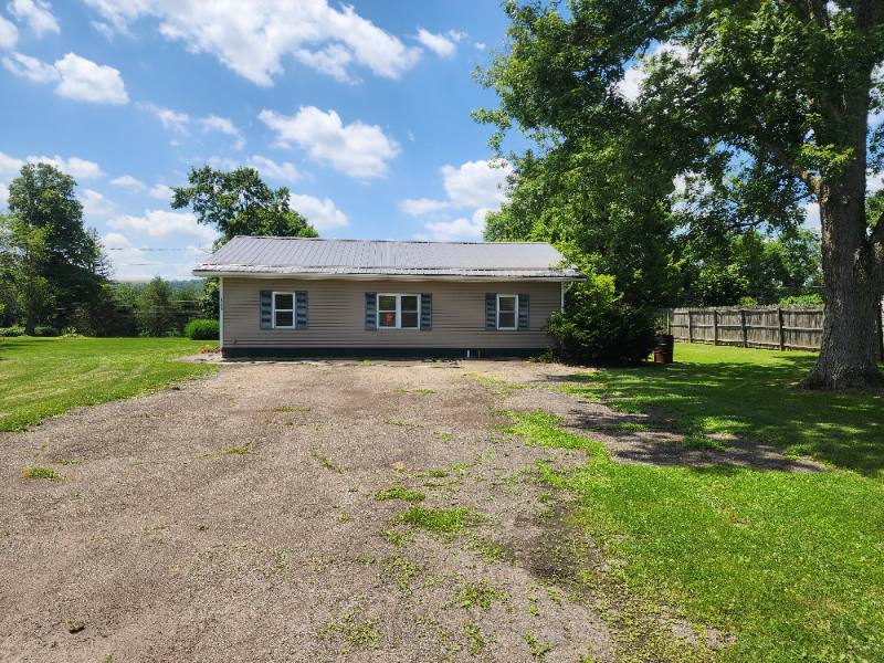 House for rent at 117 E 5th Ave, Ellwood City, PA 16117