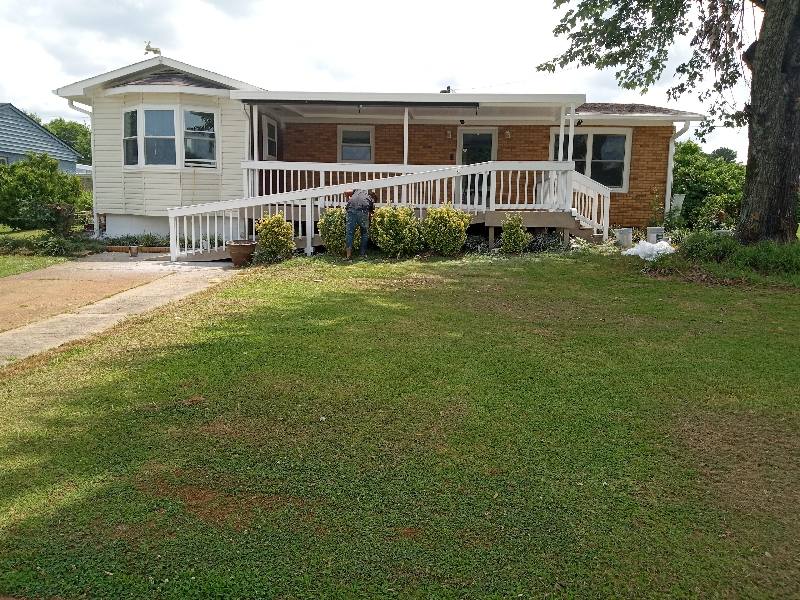 House for rent at 303 Gusmus Ave, Muscle Shoals, AL 35661