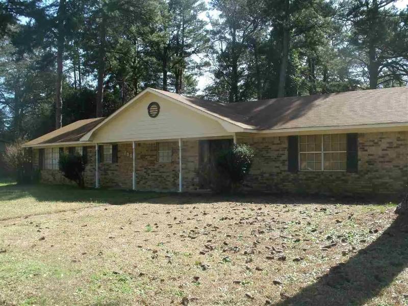 House for rent at 100 Medina, Texarkana, TX 75503