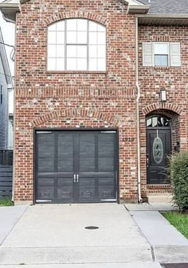 Townhouse for rent at 5929 Milne Blvd, New Orleans, LA 70124