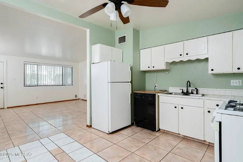 Apartment for rent at 803 E Holaway Dr #803, Tucson, AZ 85719
