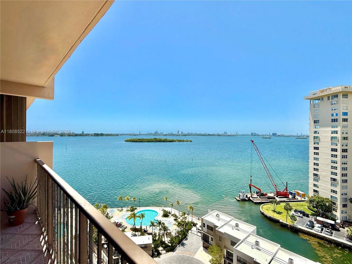 House for rent at 1800 NE 114th St, Miami, FL 33181