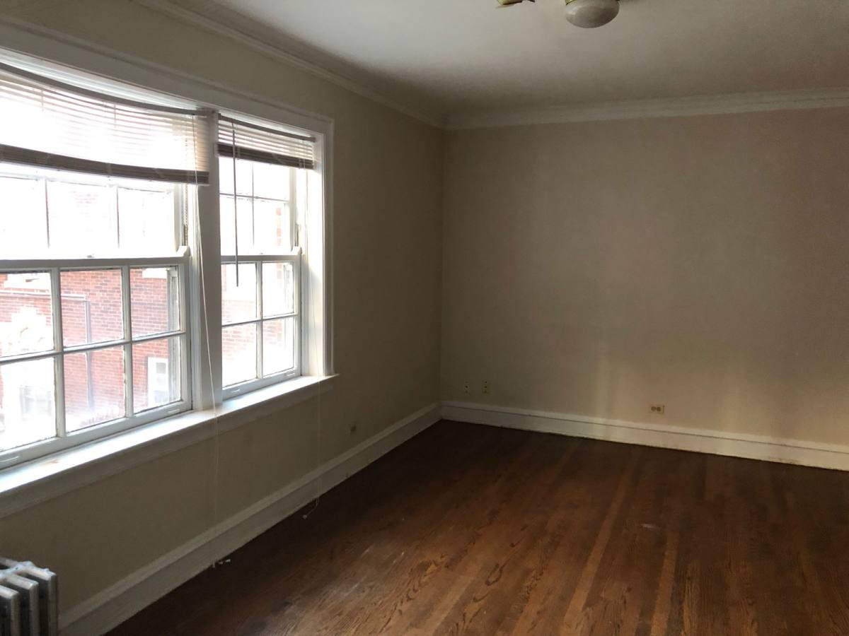 Apartment for rent at 1716 W Albion Ave #E2, Chicago, IL 60626