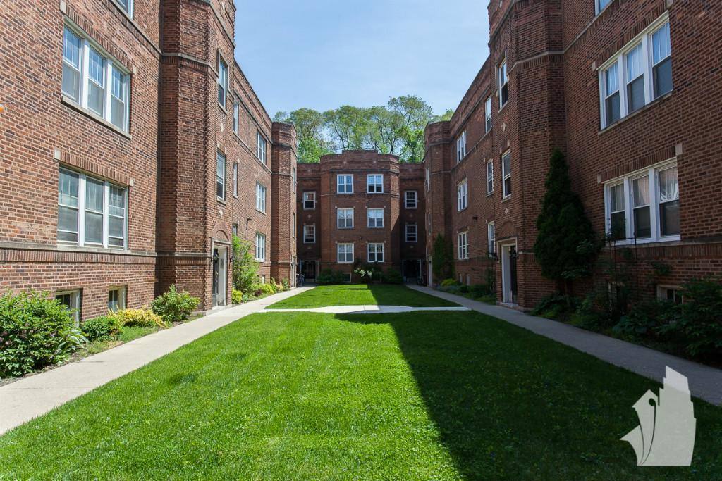 Apartment for rent at 3521 N Broadway #3E, Chicago, IL 60657
